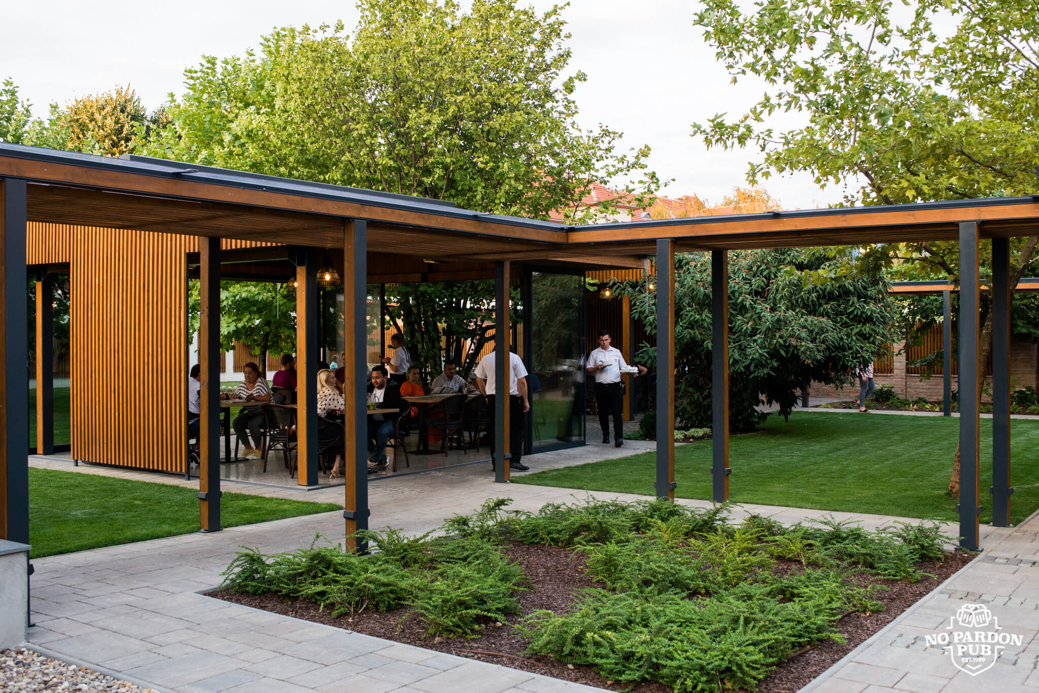 Grădina de vară No Pardon 2 Grădina de vară No Pardon